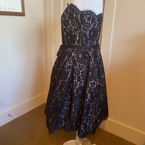 Black and tan lace strapless party dress by Robert Rodriguez-Neiman Marcus. NWT - Picture 8 of 8